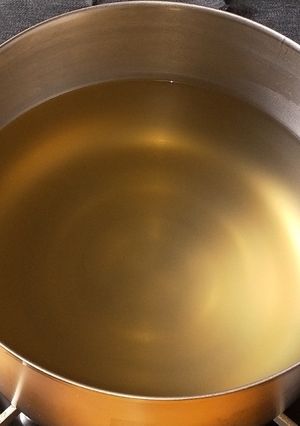 お雑煮にもオススメ☆鶏ガラスープの取り方-レシピのメイン写真