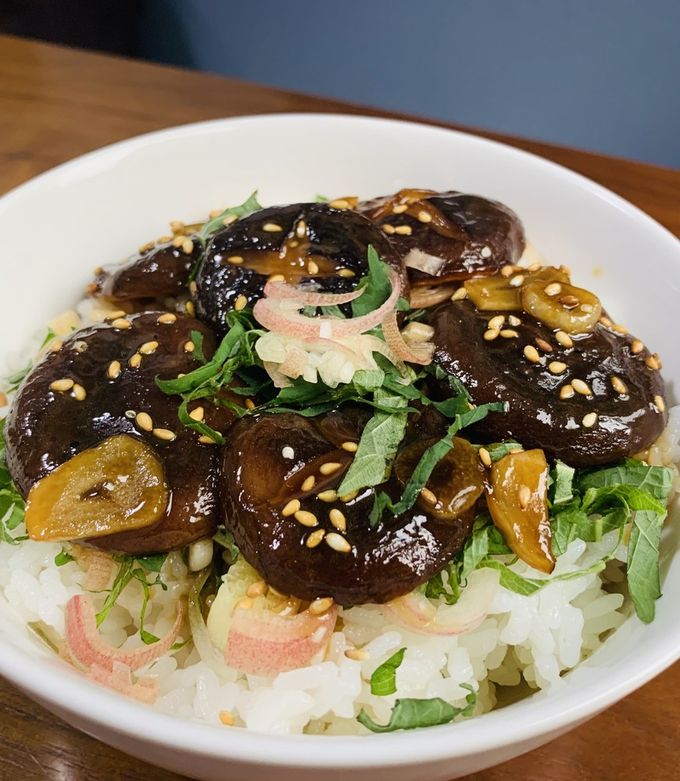 簡単！ガリバタ椎茸丼-レシピのメイン写真