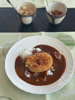 めっちゃ簡単^ ^市販品でコロッケカレー-レシピのメイン写真