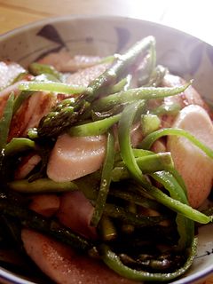 簡単!冷蔵庫の余り物でボリューム満点炒め-レシピのメイン写真