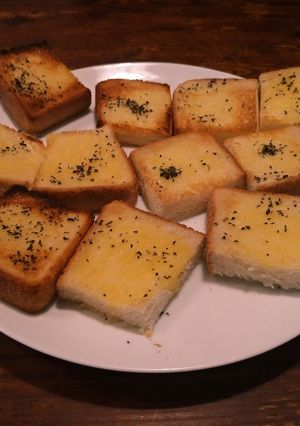 ガーリックトースト 食パンver.-レシピのメイン写真