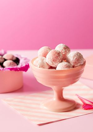 いちごトリュフ-レシピのメイン写真
