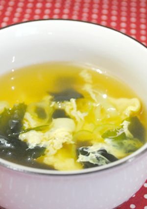 にんじんとわかめのスープ-レシピのメイン写真