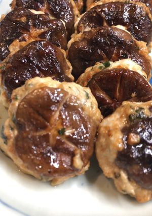 簡単★椎茸の鶏つくね詰め☆バター醤油焼き-レシピのメイン写真