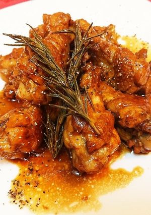 ローズマリー香る♪洋風～鶏手羽元の甘辛煮-レシピのメイン写真