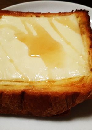 パンでチーズトーストinメープルシロップ-レシピのメイン写真