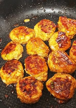 何食べ⭐️ケンジの鶏ひき肉と蓮根のつくね-レシピのメイン写真