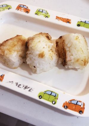 小さい子のおやつ♡味噌バターチーズにぎり-レシピのメイン写真
