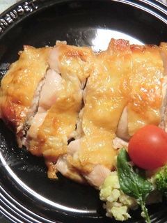 プチっとお鍋で、クリスマスローストチキン-レシピのメイン写真