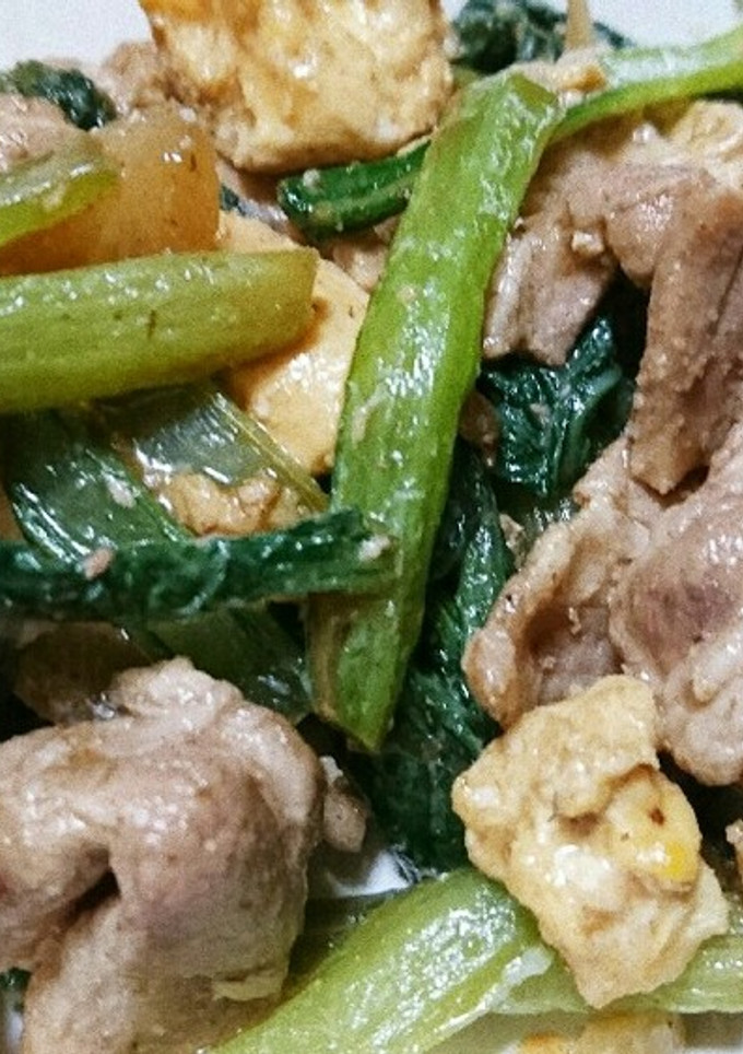小松菜と玉子と豚バラ肉の炒め物-レシピのメイン写真