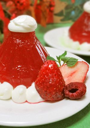 かわいい♪サンタ帽子のいちごゼリー-レシピのメイン写真