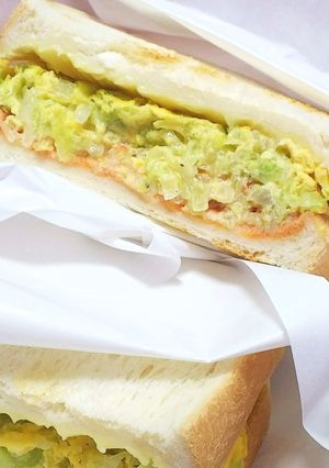 山盛りキャベツと卵のチーズトーストサンド-レシピのメイン写真