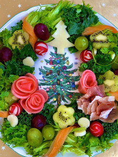 フルーツの花園☆クリスマスリースサラダ-レシピのメイン写真