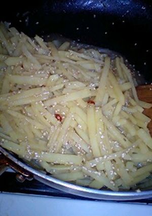 ジャガだけで♪2パターンきんぴら風☆-レシピのメイン写真