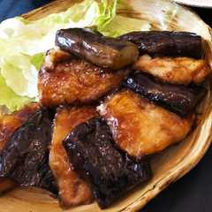รูปของ ふっくら鯵となすの蒲焼き