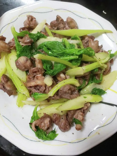 鶏ハツモトとセロリの塩コショウ炒め-レシピのメイン写真
