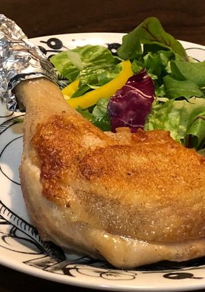 【簡単・クリスマス】骨付き鶏もも肉塩焼き-レシピのメイン写真