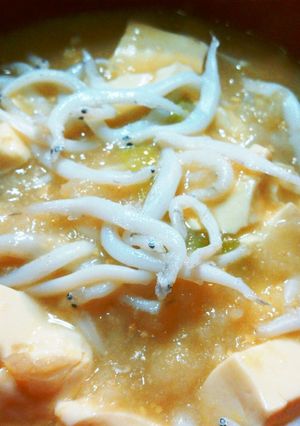 シラウオとすり下ろしレンコンの味噌汁-レシピのメイン写真