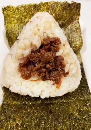 牛しぐれ煮オニギリ★-レシピのメイン写真