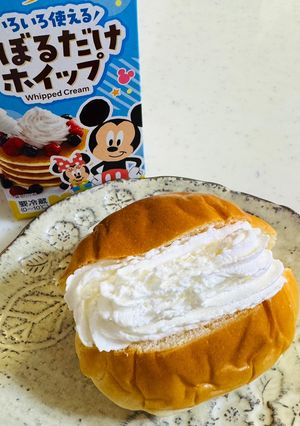 簡単おやつ♪バターロール♡ホイップクリームサンド-レシピのメイン写真