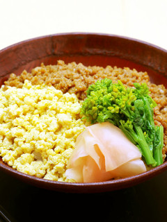 鶏そぼろ丼-レシピのメイン写真