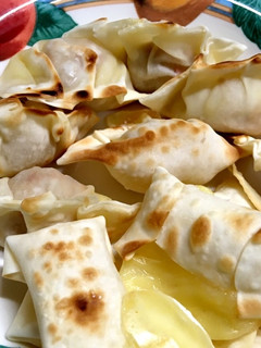 簡単!チーズ餃子と鶏肉団子餃子♪-レシピのメイン写真