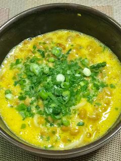 鍋いらず・チーズと納豆のぶっかけうどん-レシピのメイン写真