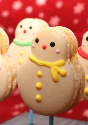 クリスマスに☆雪だるまロリポップマカロン-レシピのメイン写真