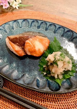 フライパンで鰤の塩焼き♪紫蘇ポンおろしと-レシピのメイン写真