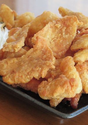 鶏皮せんべい　だし醤油味 白髪ねぎ添え-レシピのメイン写真