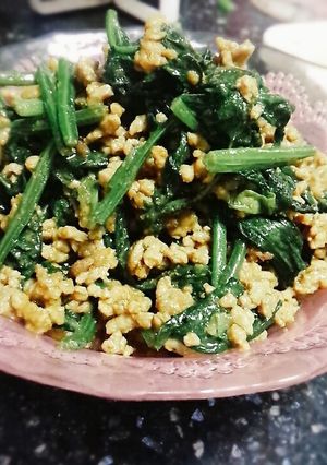 ご飯欲しい。ほうれん草と挽き肉カレー炒め-レシピのメイン写真