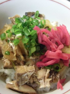 鯖缶と玉ねぎで超簡単な鯖丼-レシピのメイン写真