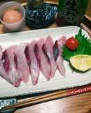 ハマチ(ブリ)の刺身を卵かけご飯にon