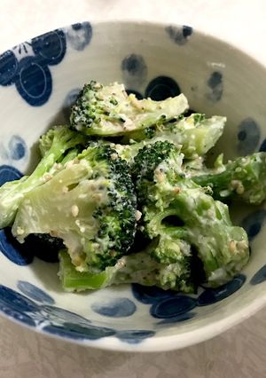 めちゃ簡単！！ブロッコリーの胡麻マヨ和え-レシピのメイン写真