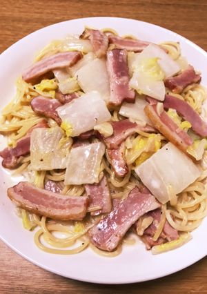 白菜ベーコンの牛乳バタースープパスタ-レシピのメイン写真