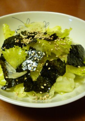 ☆ズボラ過ぎ？レタスのごま風味塩サラダ-レシピのメイン写真