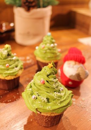 抹茶チーズのクリスマスツリーカップケーキ-レシピのメイン写真