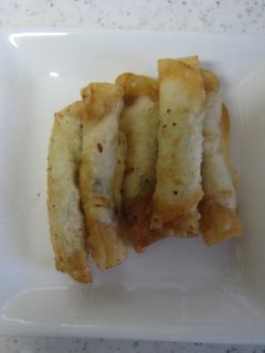 安上がり♪鶏ひき肉の巻き巻き揚げ!-レシピのメイン写真