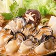 『赤味噌・白味噌で牡蠣の土手鍋』