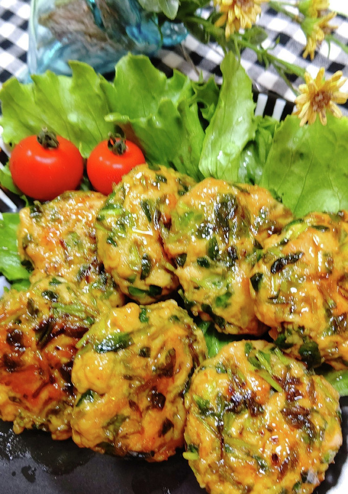 簡単で美味しい豆苗と鶏挽肉のつくね-レシピのメイン写真