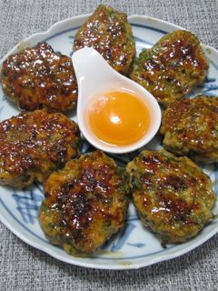 セロリたっぷり!月見照り焼きつくね-レシピのメイン写真