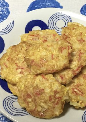 お弁当にも☆じゃが芋&カニカマの簡単焼き-レシピのメイン写真
