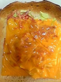 簡単!キャベツと干しエビのチーズトースト-レシピのメイン写真