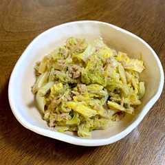 รูปของ 白菜とツナの煮物