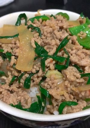 【激ウマ】豚ひき肉のピリ辛味噌いため丼-レシピのメイン写真