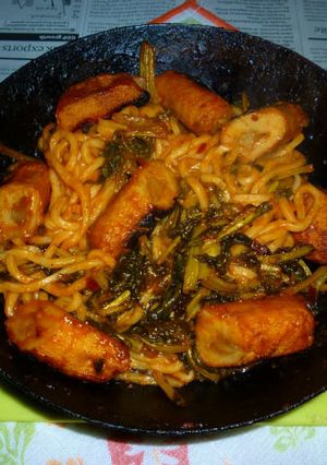 大根葉アラビアータ風の焼きうどん-レシピのメイン写真