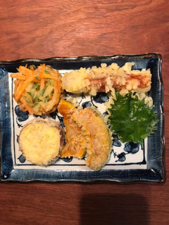給料前の天ぷら盛り合わせ(大葉天入り)-レシピのメイン写真