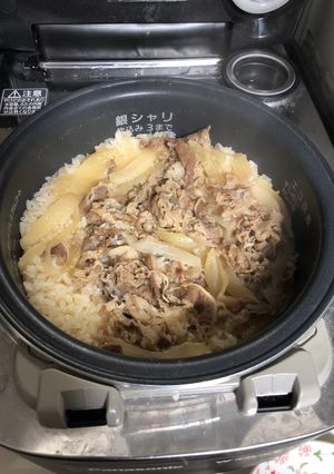 牛丼、牛めしの具で炊飯器炊き込みご飯-レシピのメイン写真