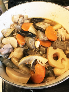ル・クルーゼでうまみたっぷり筑前煮-レシピのメイン写真