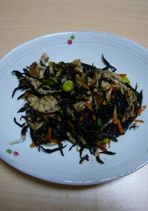 コンビニと同じ？野菜いっぱいひじきサラダ-レシピのメイン写真